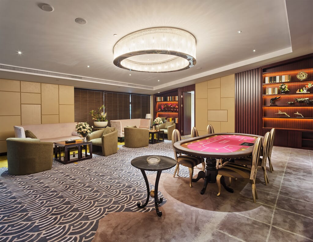 poker-games-room.jpg?w=1024&h=792&scale